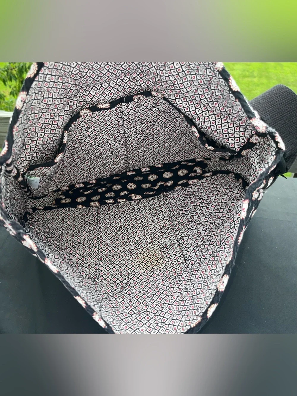 Vera Bradley CLASSIC BLACK MESSENGER BAG Retired Crossbody School Work Quilted